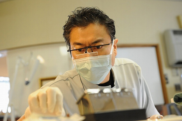 風間龍之輔医師による世界レベルのセレック治療
